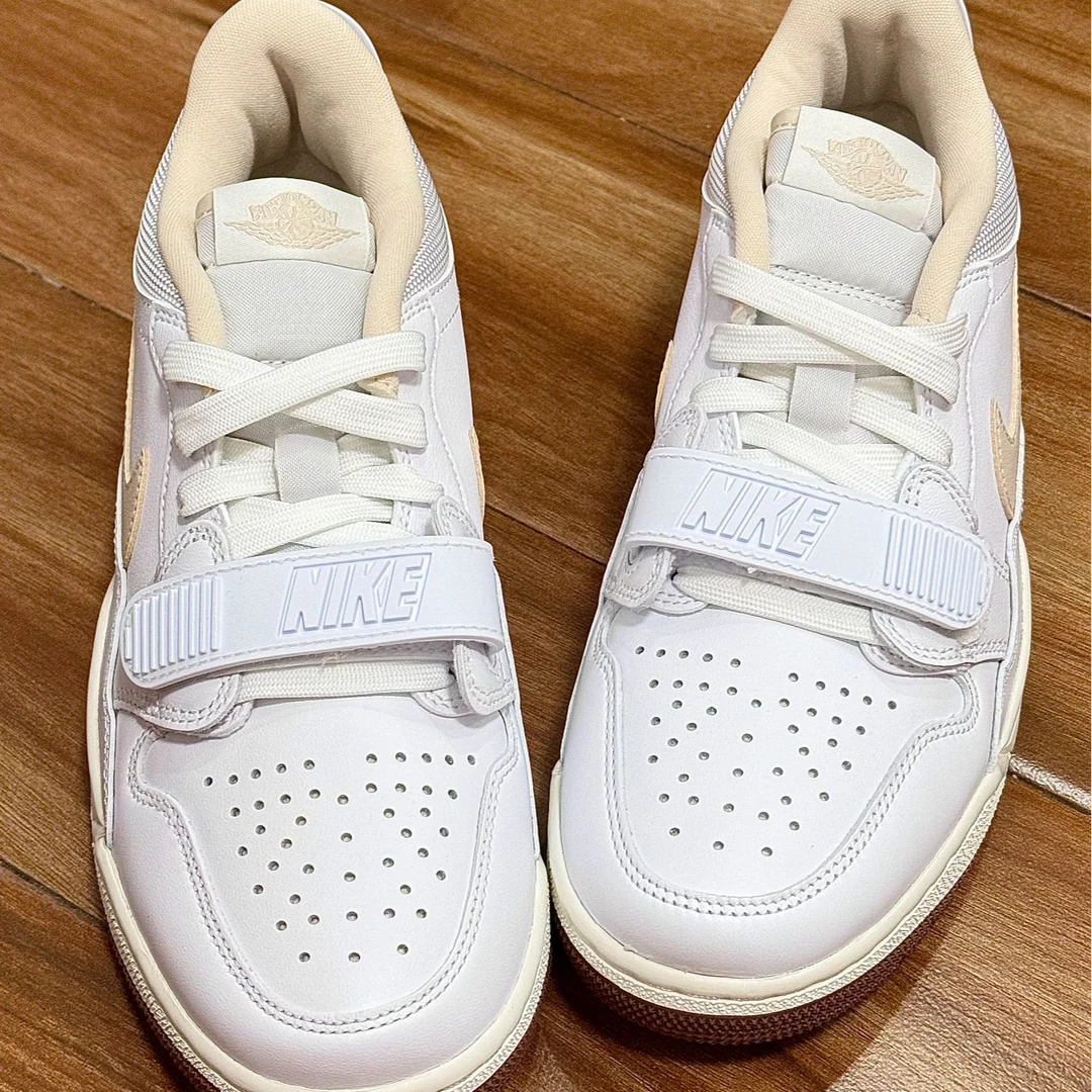 耐克Jordan Legacy 312舒适 减震支撑防滑低帮复古篮球鞋女款白棕