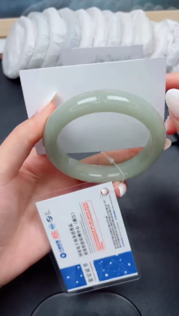 未镶嵌手镯石英质玉25-60.4