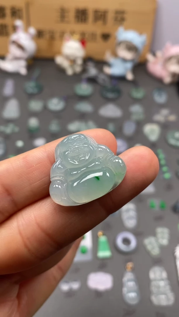 【闪购商品】翡翠颈饰未镶嵌冰飘緑佛公/芬