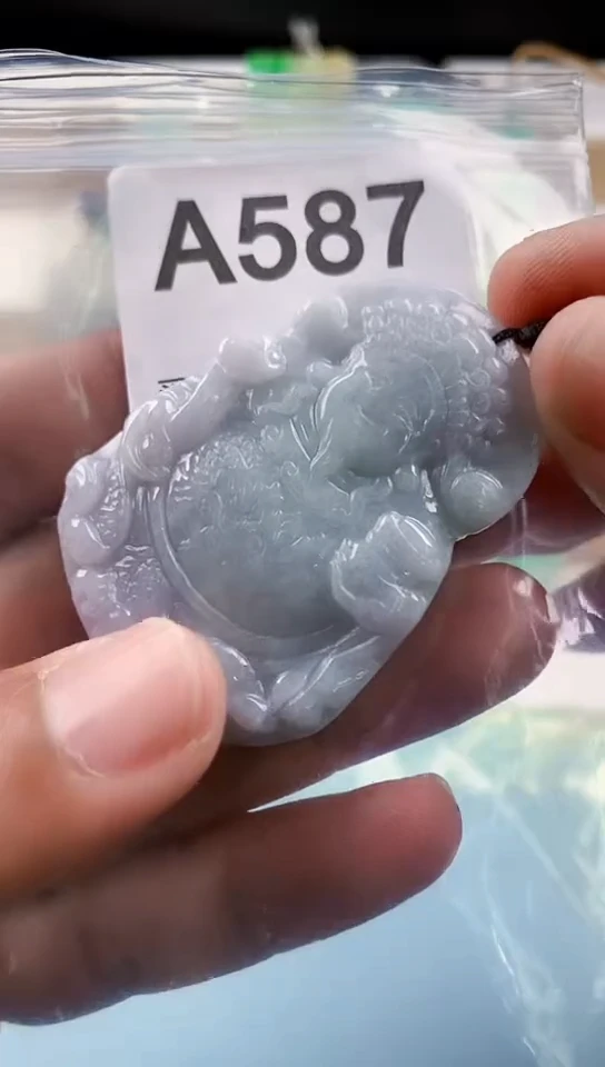 【闪购商品】翡翠挂件未镶嵌天然翡翠吊坠挂件