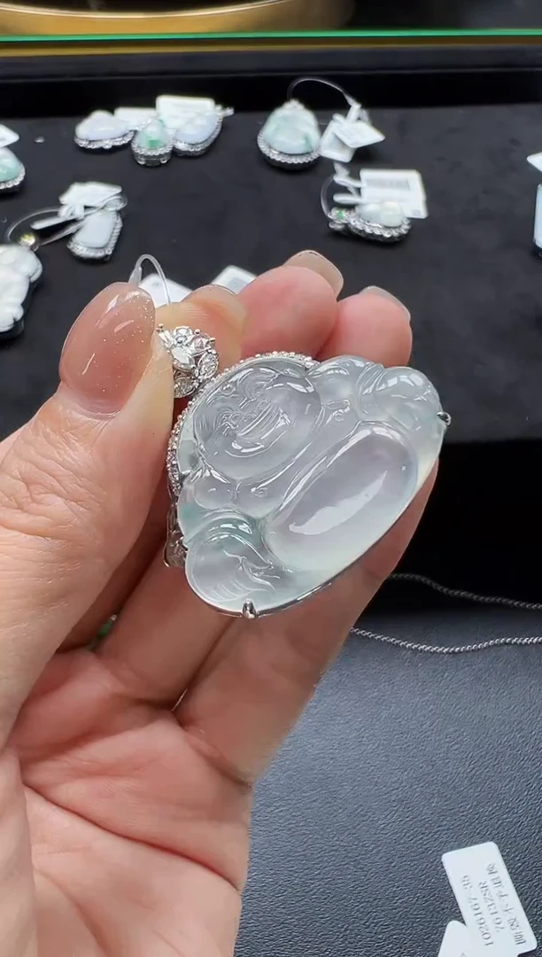 颈饰18K金镶嵌翡翠KDF1030-020