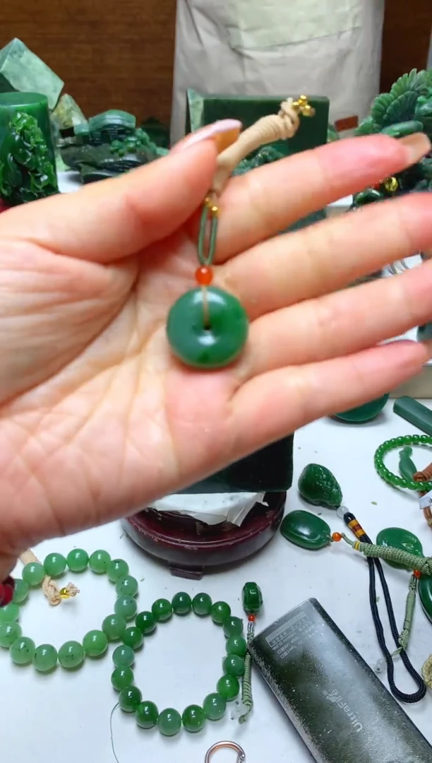 未镶嵌和田玉摆件1随机发货，拍一发一