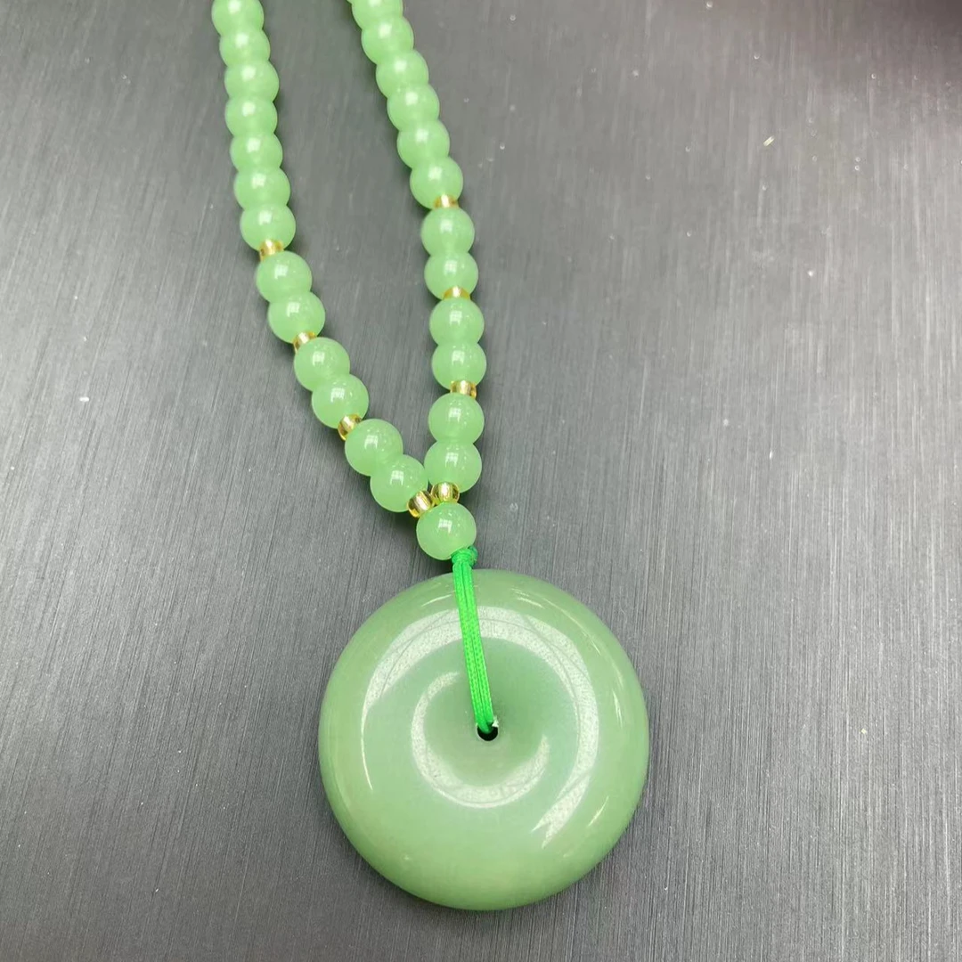 优选时尚气质东陵玉平安扣吊坠套链百搭款多样性发其一