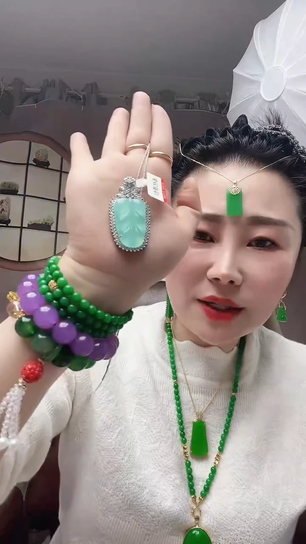 【闪购商品】翡翠颈饰银S925镶嵌F7号