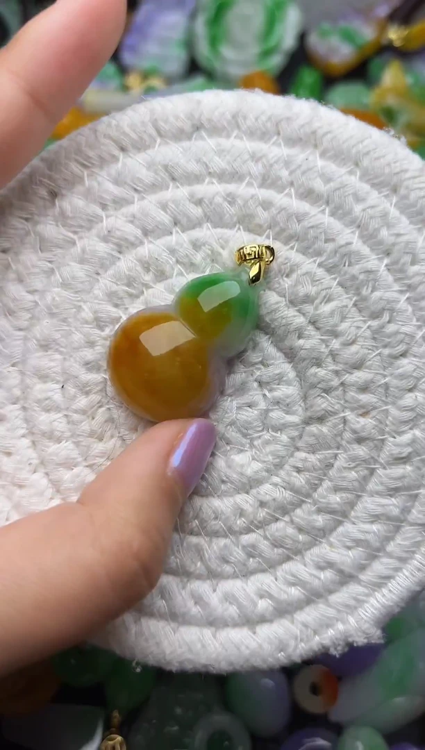 颈饰未镶嵌翡翠缅甸翡翠吊坠