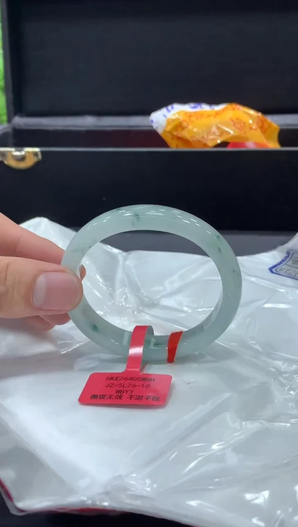 未镶嵌手镯翡翠翡翠手镯
