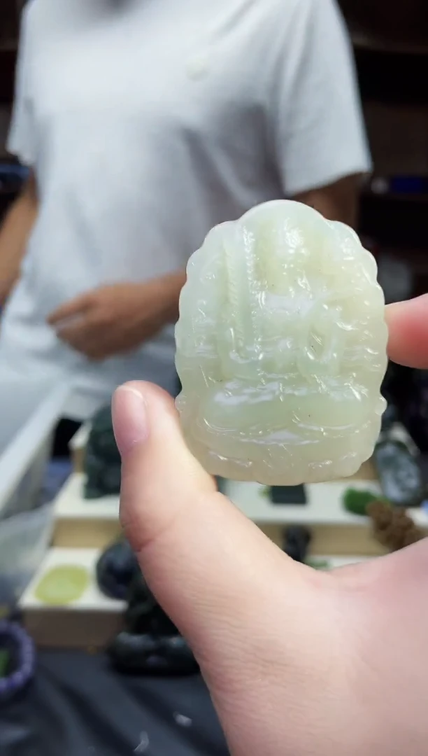 和田玉未镶嵌颈饰1