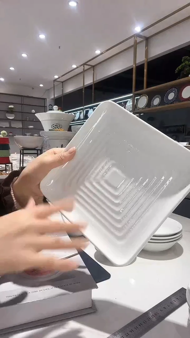 【闪购商品】陶瓷回字纹正方盘