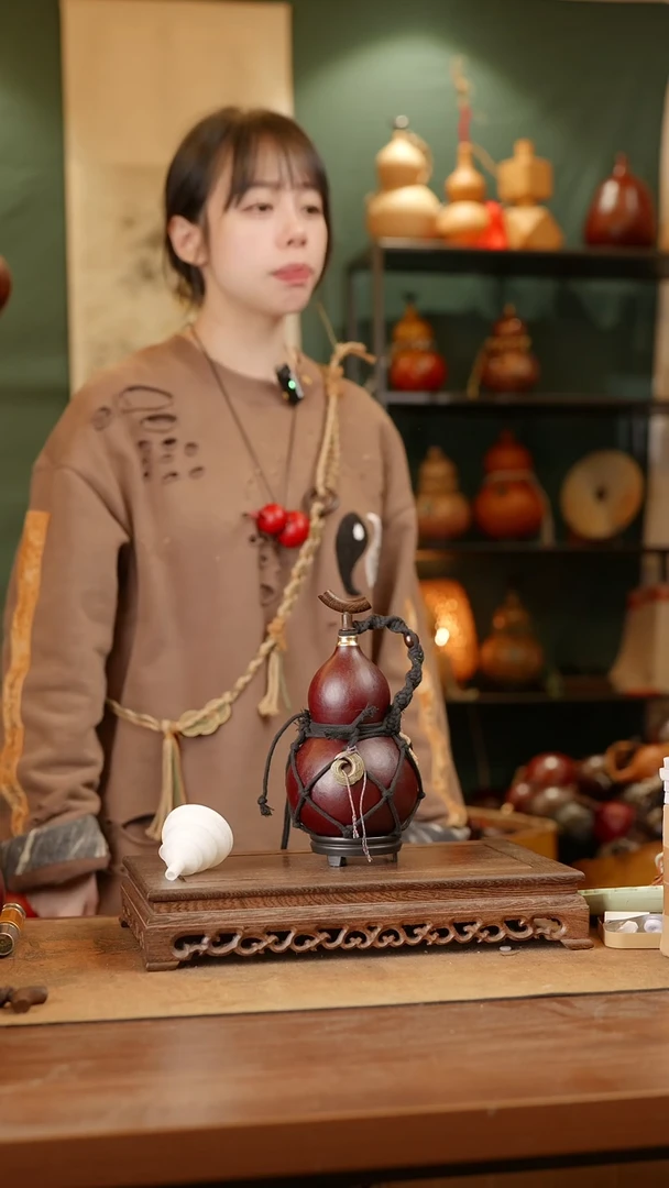 136号精品天然大漆酒葫芦一物一拍~