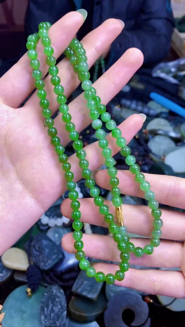 颈饰未镶嵌和田玉1