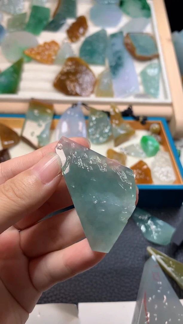 未镶嵌定制翡翠吊坠包工