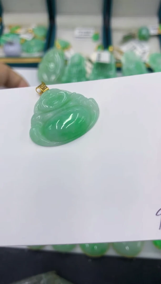 颈饰18K金镶嵌翡翠111111