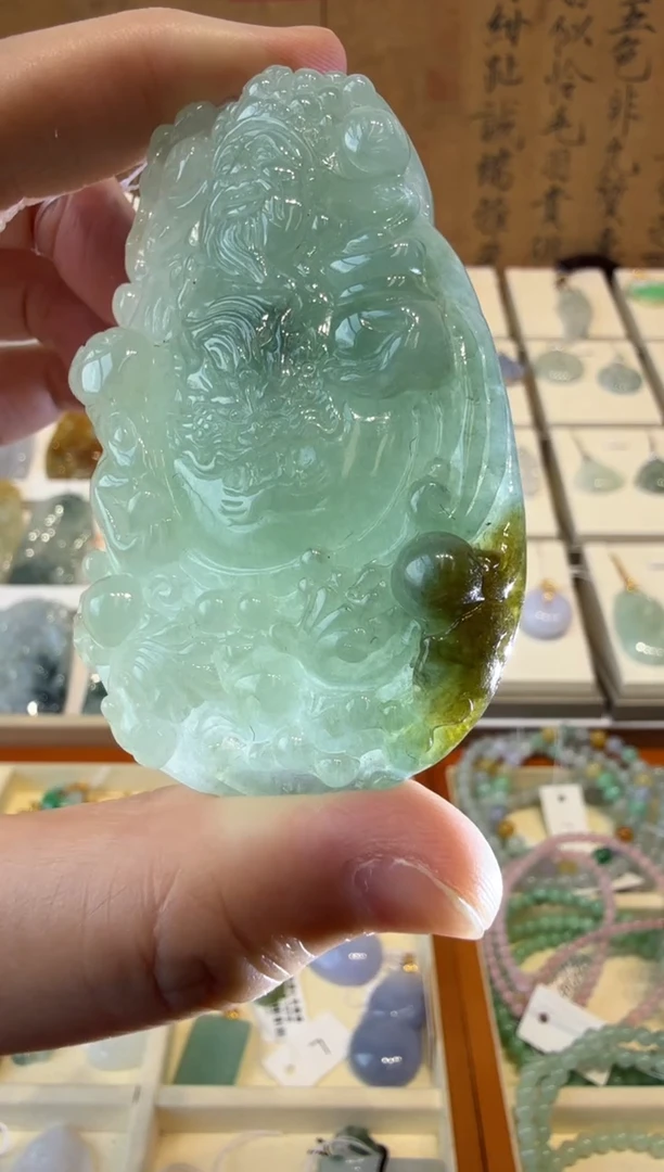 翡翠挂件未镶嵌A货翡翠多样性孤品