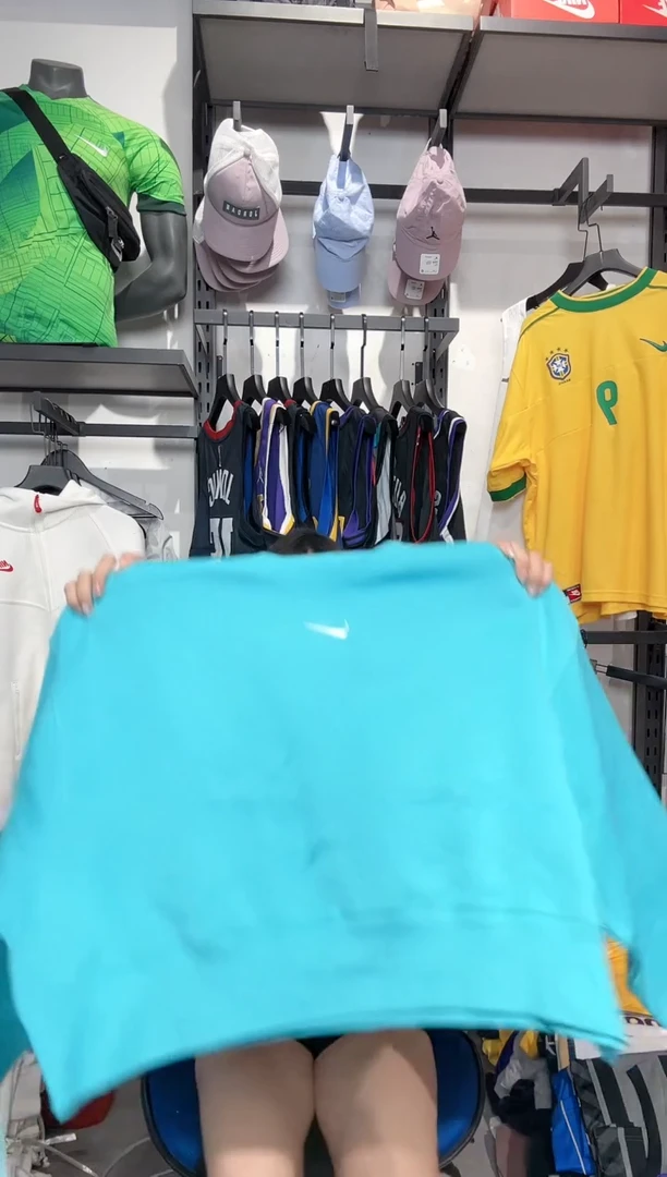 1439编码 耐克卫衣服饰过款为准 尺码M