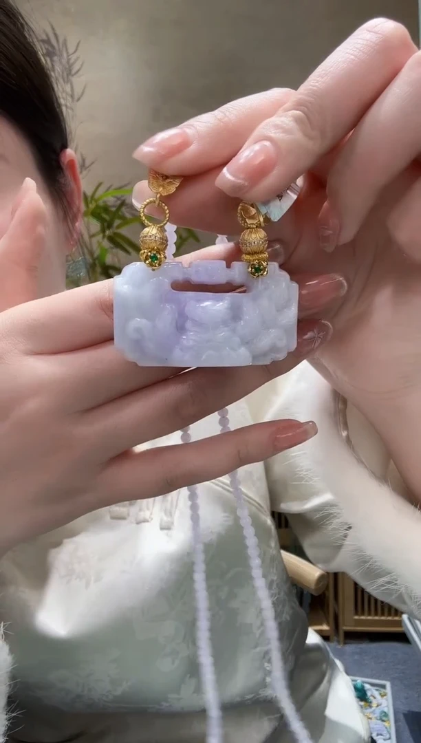 【闪购商品】翡翠颈饰未镶嵌吊坠