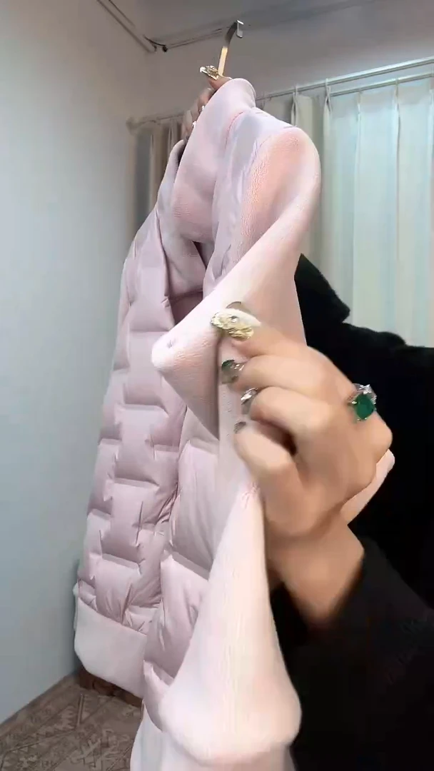 32女士时尚搭配外套