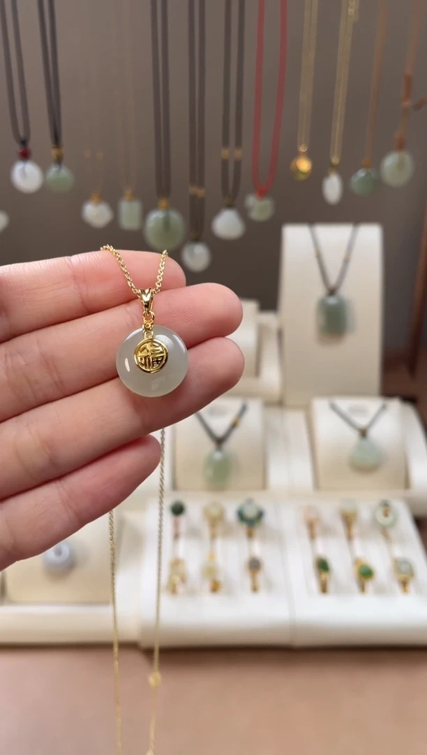 颈饰银S925镶嵌和田玉和田玉吊坠