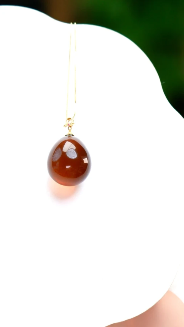 琥珀颈饰银S925镶嵌32*26mm紫罗兰鸽子蛋吊坠