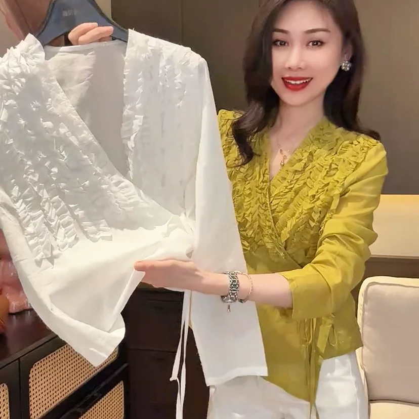 今年流行漂亮轻奢高级感防晒上衣独特重工木耳边拼接衬衫女夏