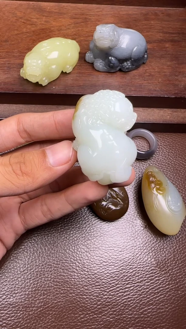 未镶嵌和田玉挂件挂件