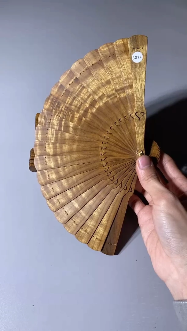 【闪购商品】金丝楠木雕501号15cm金丝楠木小叶桢楠扇子
