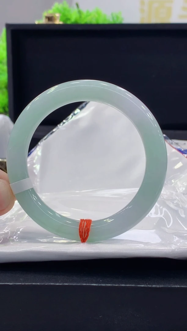 未镶嵌手镯翡翠翡翠手镯