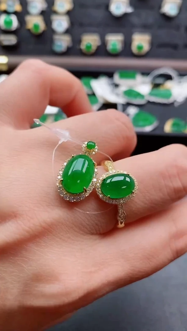 银S925镶嵌戒指翡翠1