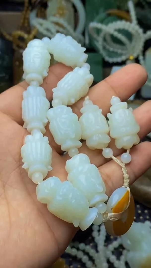 未镶嵌和田玉挂件1