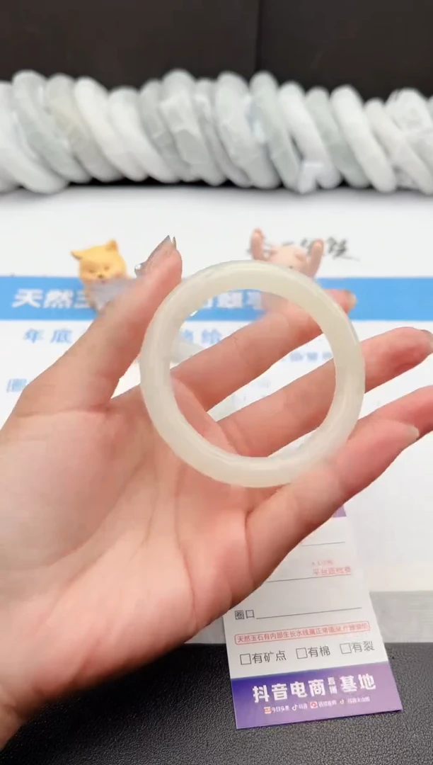 【闪购商品】石英质玉手镯未镶嵌j15-DC53