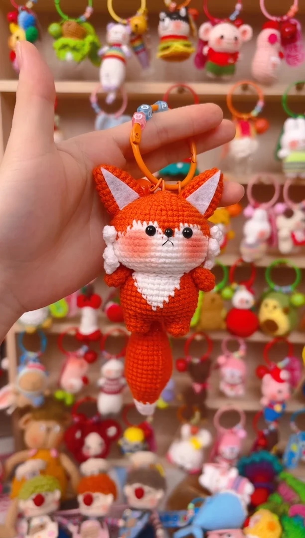 纯手工制作毛线钩织成品狐狸
