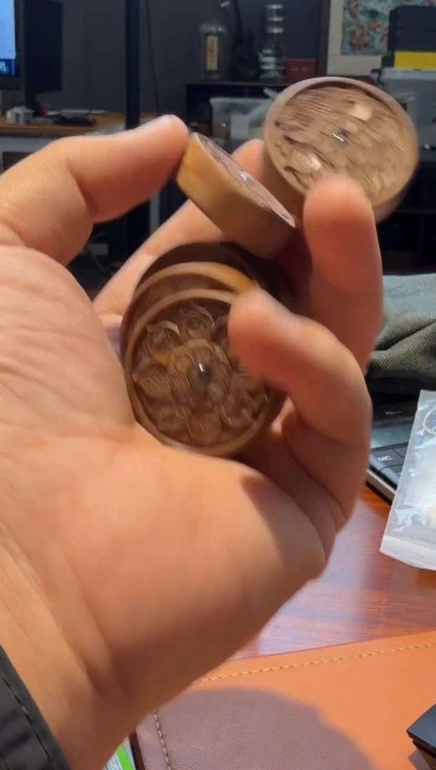 檀香木无事牌雕件