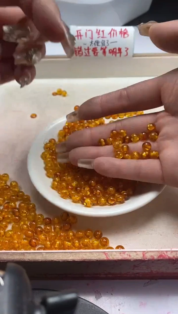 【闪购商品】蜜蜡颈饰未镶嵌w92花珀蜜蜡6mm*30颗