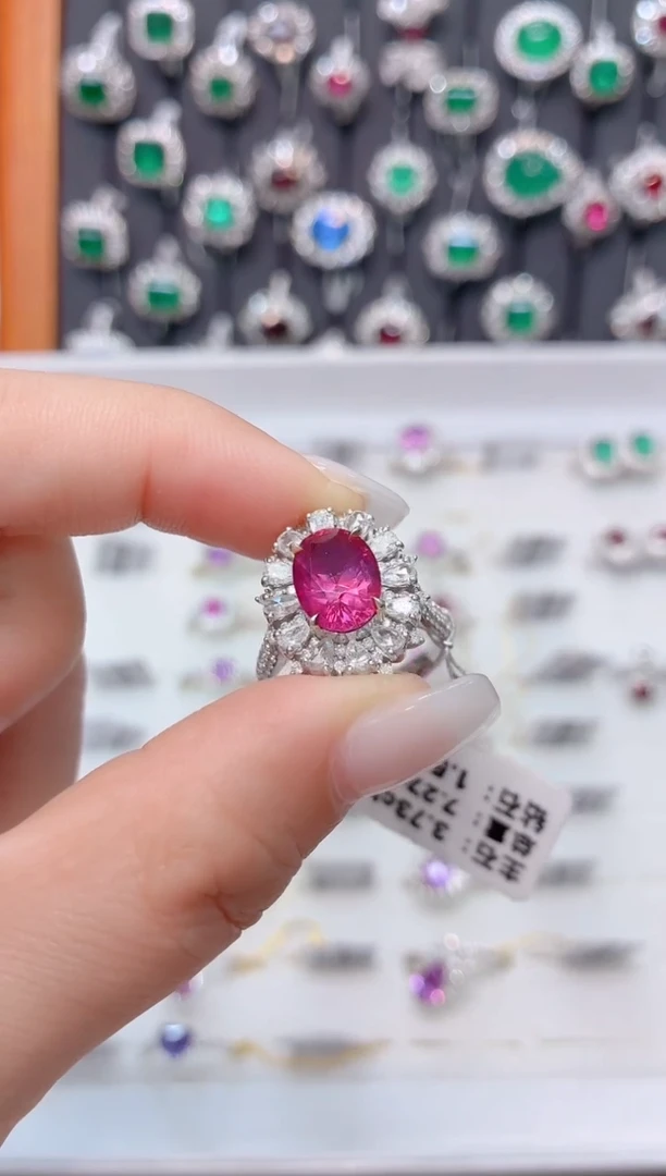 彩色蓝宝石18K戒指18K金镶嵌-无烧粉蓝宝-3.73ct