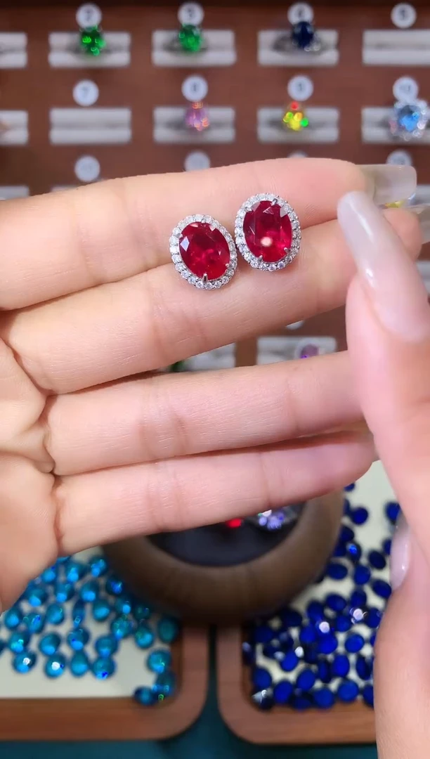 银S925镶嵌耳饰红宝石810白