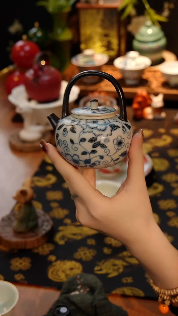 你***！青花提梁壶青花提梁壶