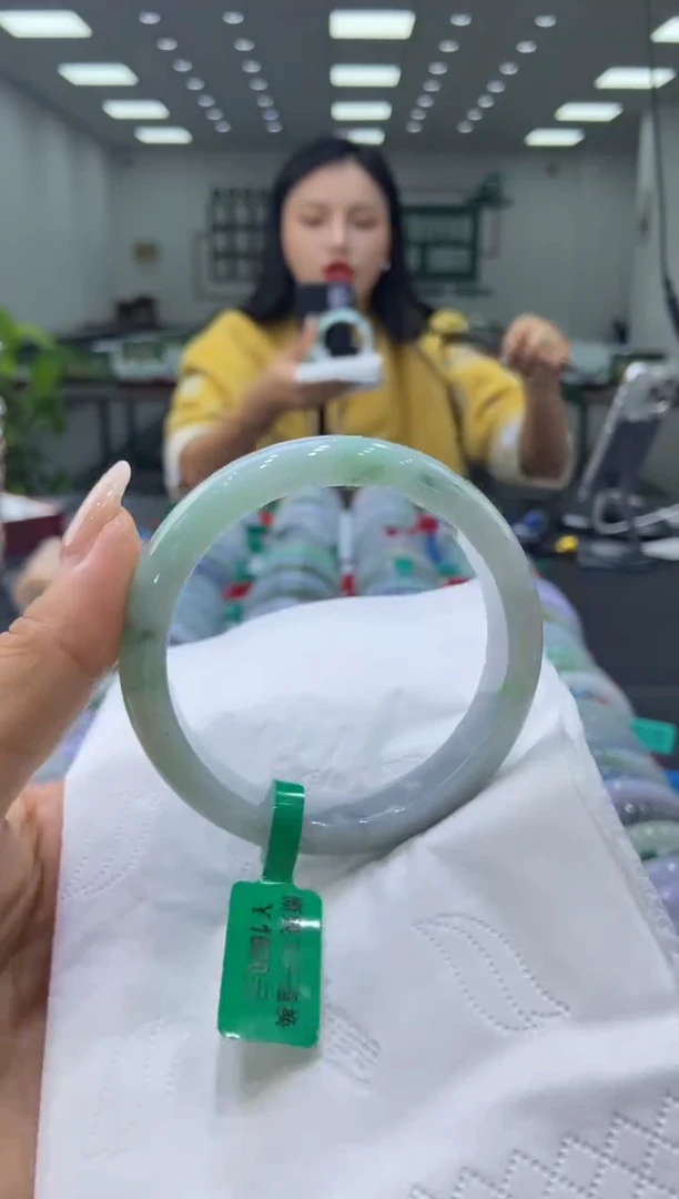 未镶嵌手镯翡翠0002141