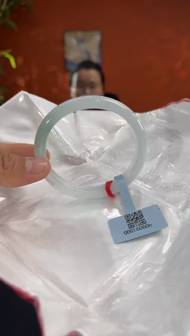 未镶嵌手镯（贵妃镯）翡翠3 53