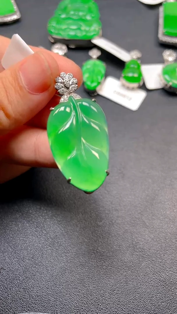 吊坠(不含链)银S925镶嵌翡翠吊坠
