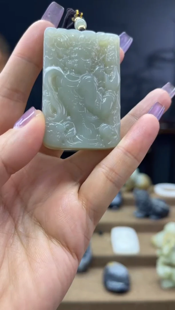 颈饰未镶嵌和田玉1