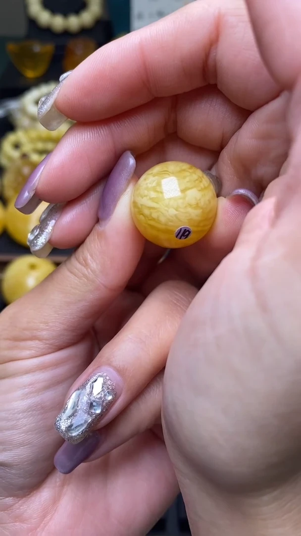 【闪购商品】琥珀裸石未镶嵌葵. 67