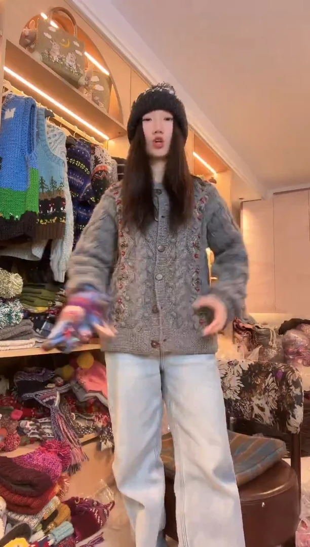 羊毛纯手工麻花毛衣