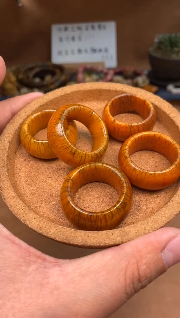 【闪购商品】牛骨其他P410-21mm老料扳指-瑕疵