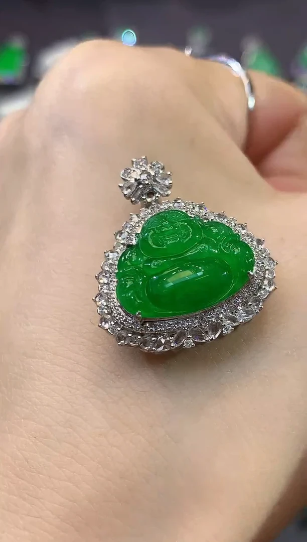 项链18K金镶嵌翡翠c60