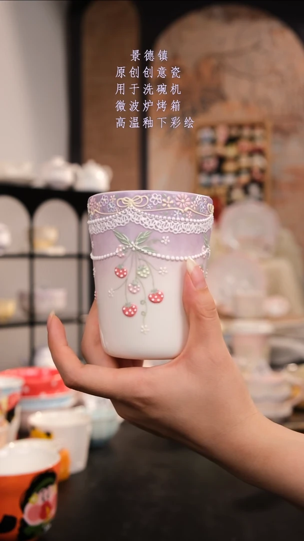 摆件景德镇手工手绘设计师款