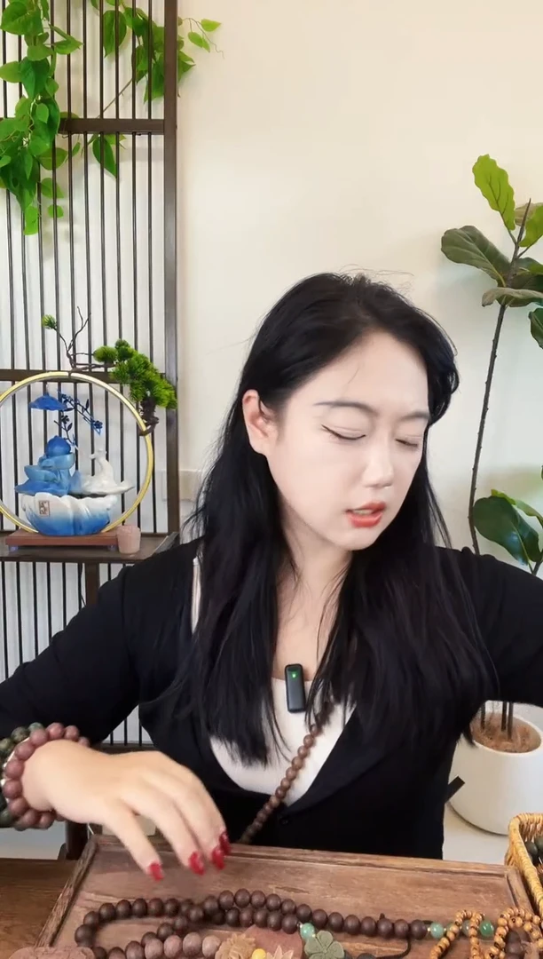 泥塑青瑶露小象手持