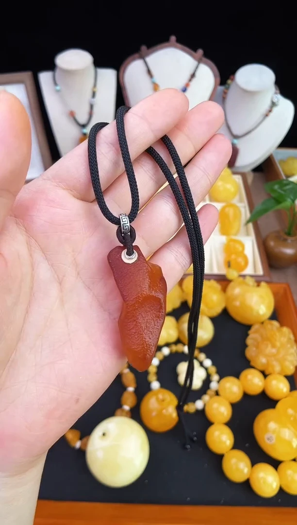 琥珀未镶嵌珠宝奇石柒月