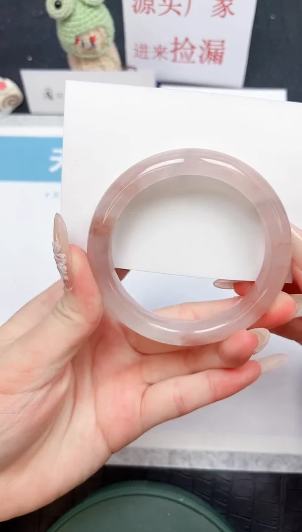 【闪购商品】石英质玉手镯未镶嵌202-56.1