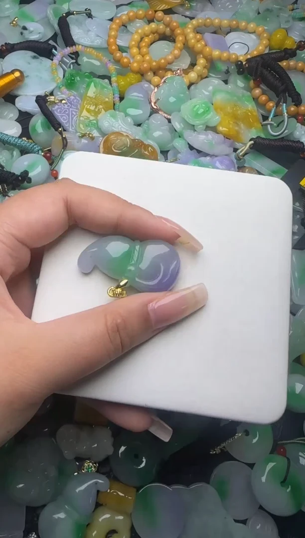 翡翠未镶嵌颈饰天然缅甸翡翠吊坠