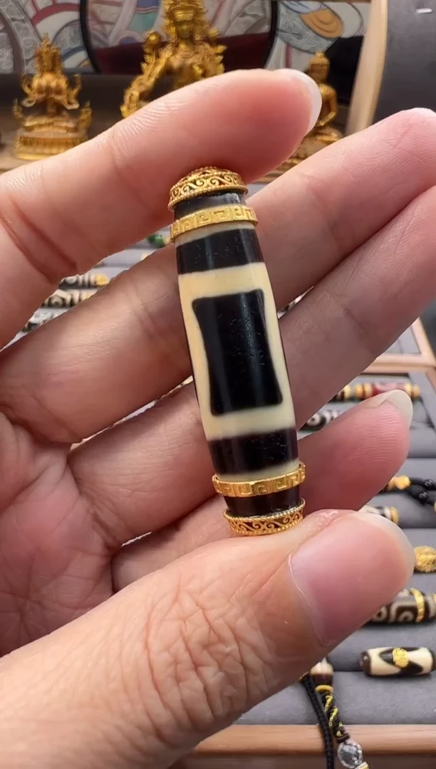 【闪购商品】玛瑙吊坠18K金镶嵌吊坠