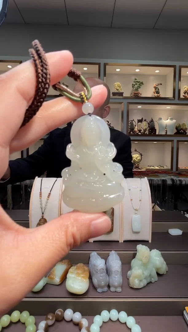 颈饰未镶嵌和田玉苏